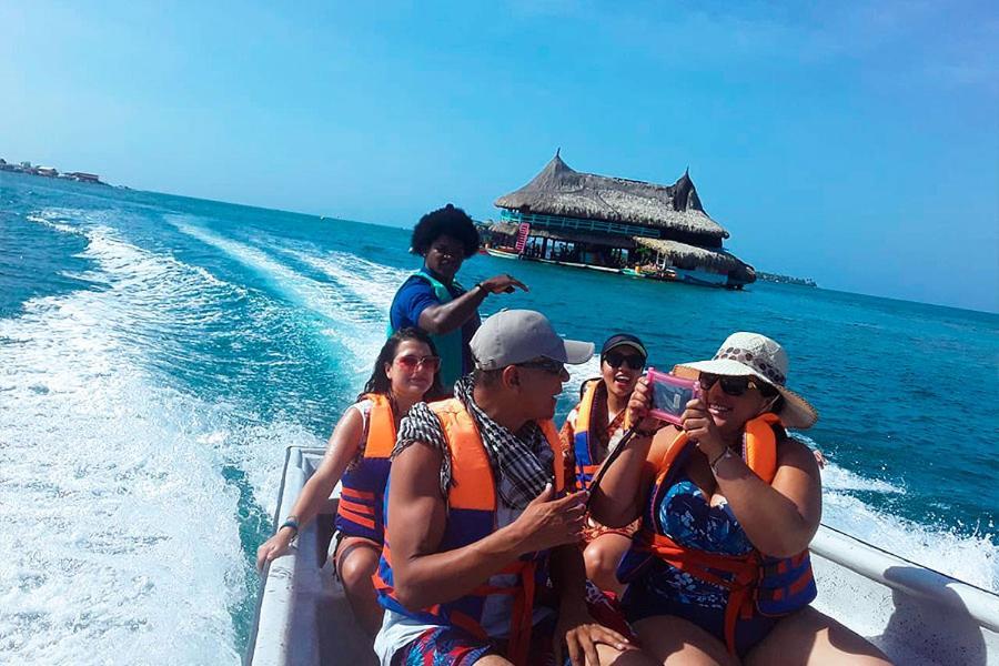 Отель Puerto Caracol Остров Мукура Экстерьер фото