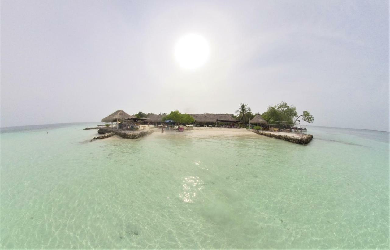 Отель Puerto Caracol Остров Мукура Экстерьер фото