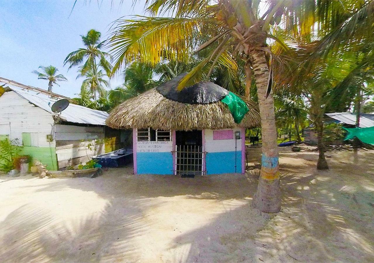 Отель Puerto Caracol Остров Мукура Экстерьер фото