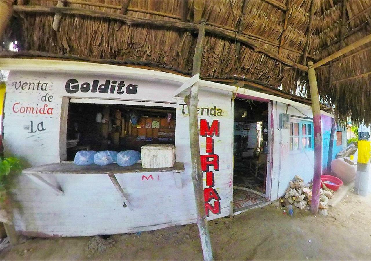Отель Puerto Caracol Остров Мукура Экстерьер фото